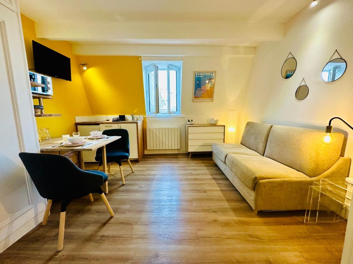 טרוביל-סור-מאר Studio Hissez Haut - Idealement Place, Plage, Restaurants, Commerces מראה חיצוני תמונה